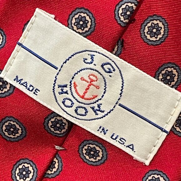 ~ J.G. Hook red vintage necktie tie, blue/gray, navy, gold medallion pattern USA - Picture 3 of 9